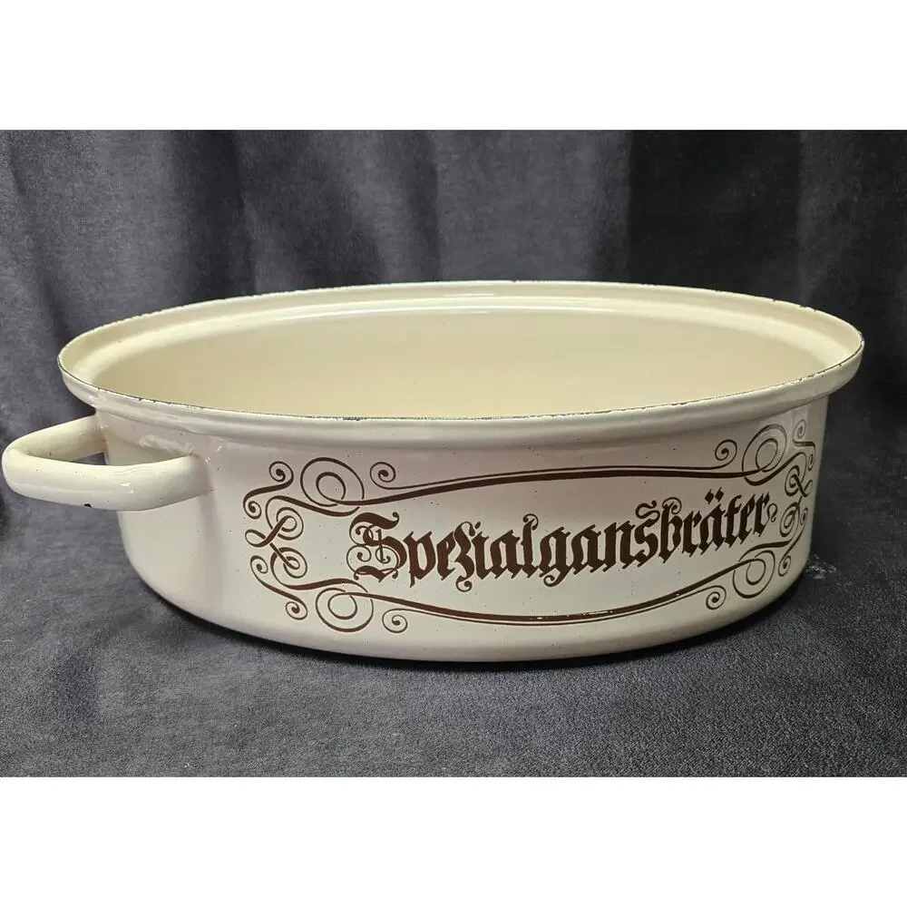 Vintage Large Tan & Brown Iron Roaster Frying Pan Roasting Pot Casserole Dish
